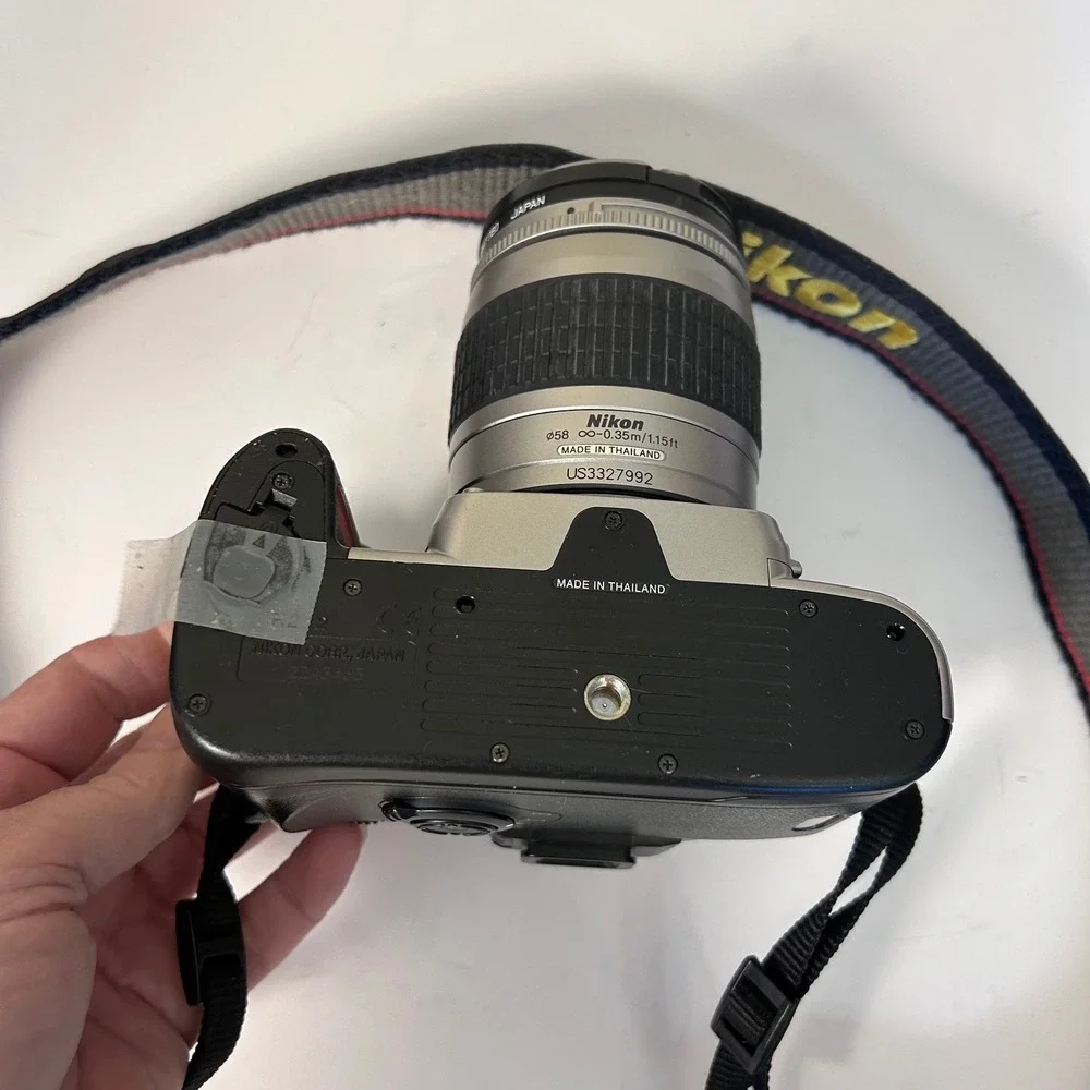 ONLY PARTS: Nikon N80 SLR Film Camera with Nikon 28-80mm Lens and Nikon Strap‎